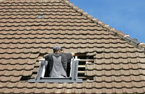 Pose de velux - Villemaury